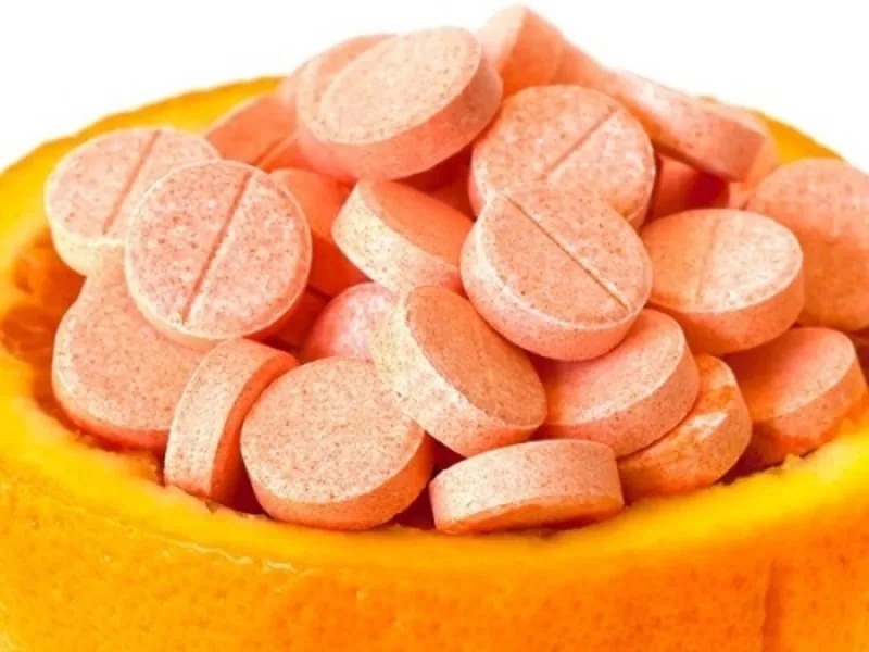 Viên sủi vitamin C hòa tan nhanh trong nước, giúp bổ sung dưỡng chất tiện lợi.